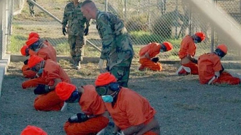 Presos en la base de Guantánamo