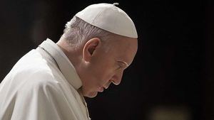 El papa Francisco suma un nuevo problema de salud: ahora sufre insuficiencia renal