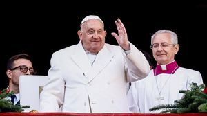 El Vaticano vuelve a informar sobre la salud del Papa: habla de "ligeras y graduales mejorías"