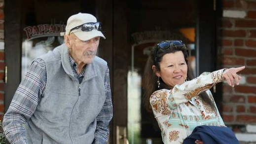 Gene Hackman y su mujer Betsy Arakawa