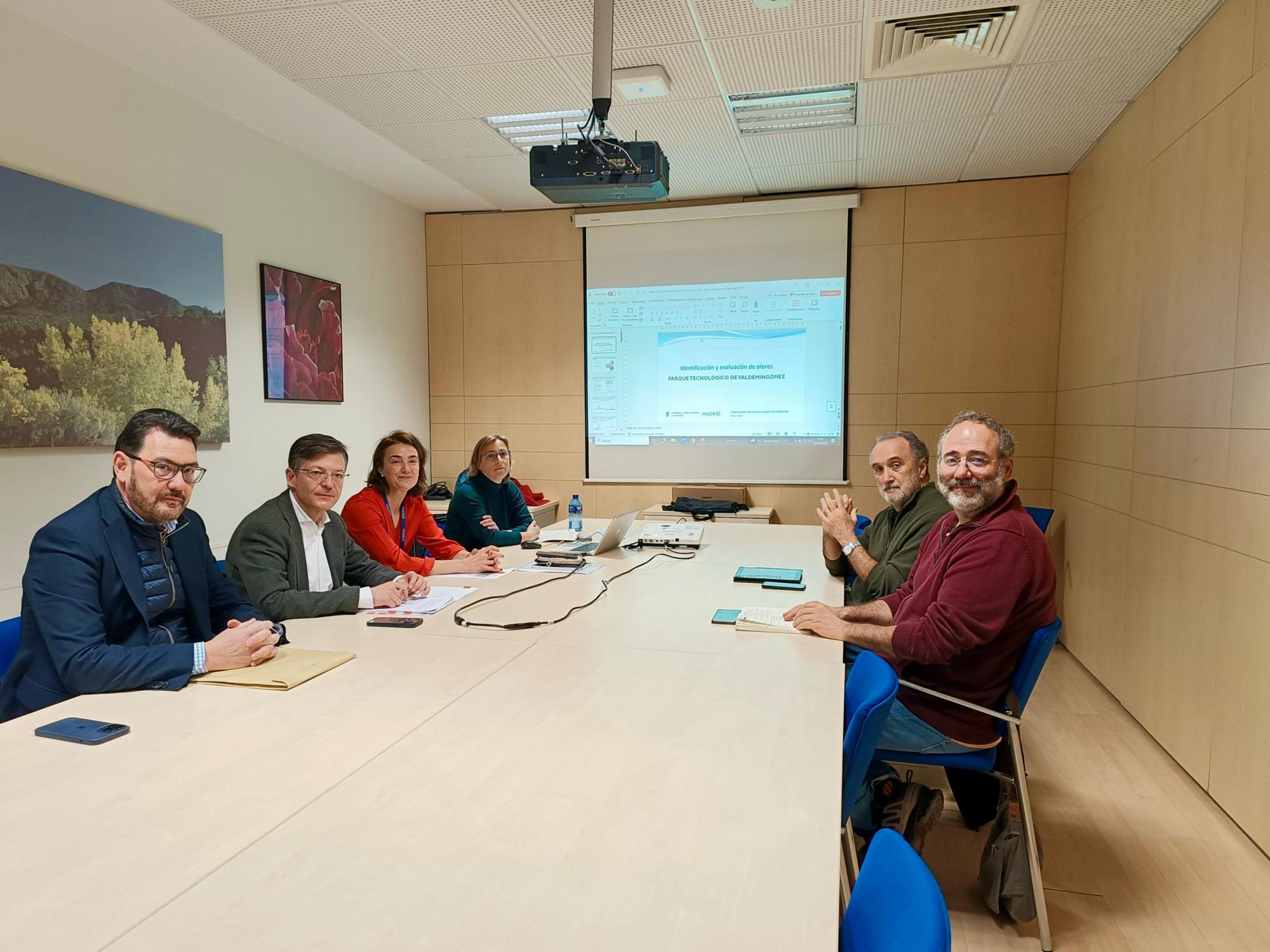 La reunión de la Comisión de olores de Valdemingómez